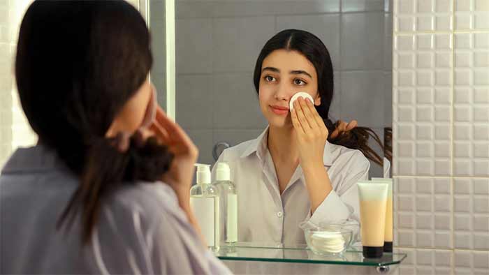 مراقبت از پوست و مو (۵:۴۰–۶:۰۰)