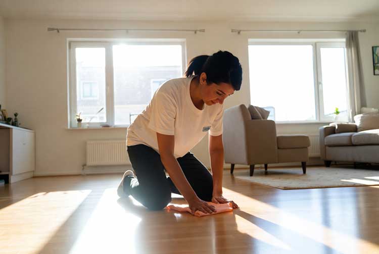 تمیزکاری خانه 